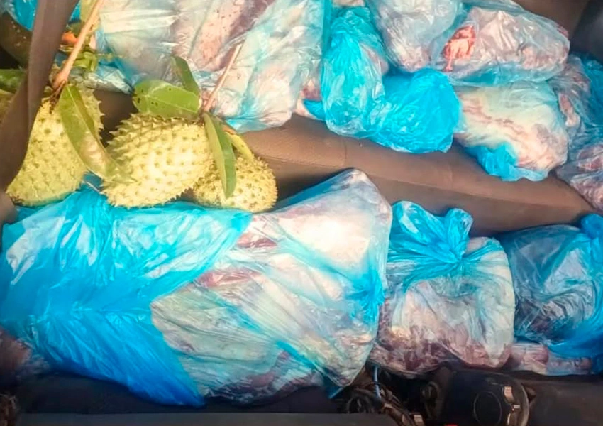 Polícia apreende veículo com 130 kg de carne bovina de abate clandestino em Vitória da Conquista