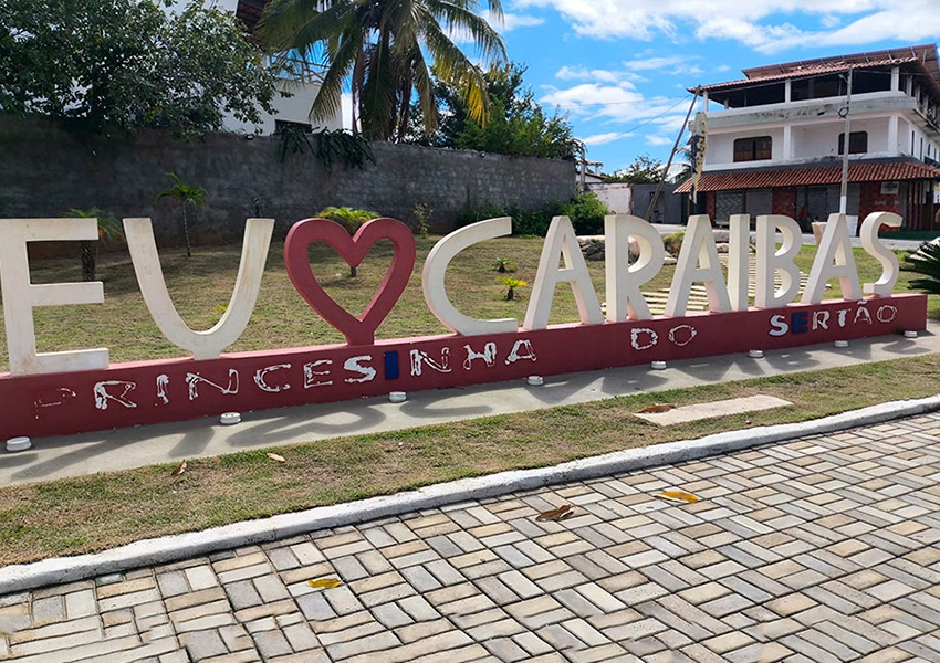 Homem faz disparos durante conserto de celular em Caraíbas e foge após ação, diz Polícia Militar