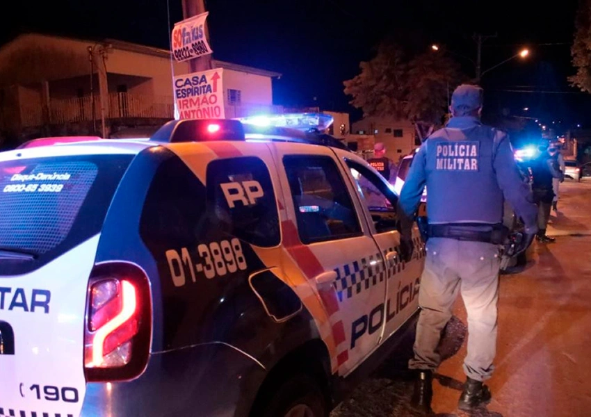 Jovem de 21 anos denuncia primo por levá-la à força a motel e furtar R$150