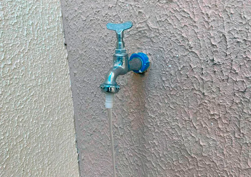 Embasa pode ser obrigada a religar água sem cobrar taxa de religação em toda a Bahia