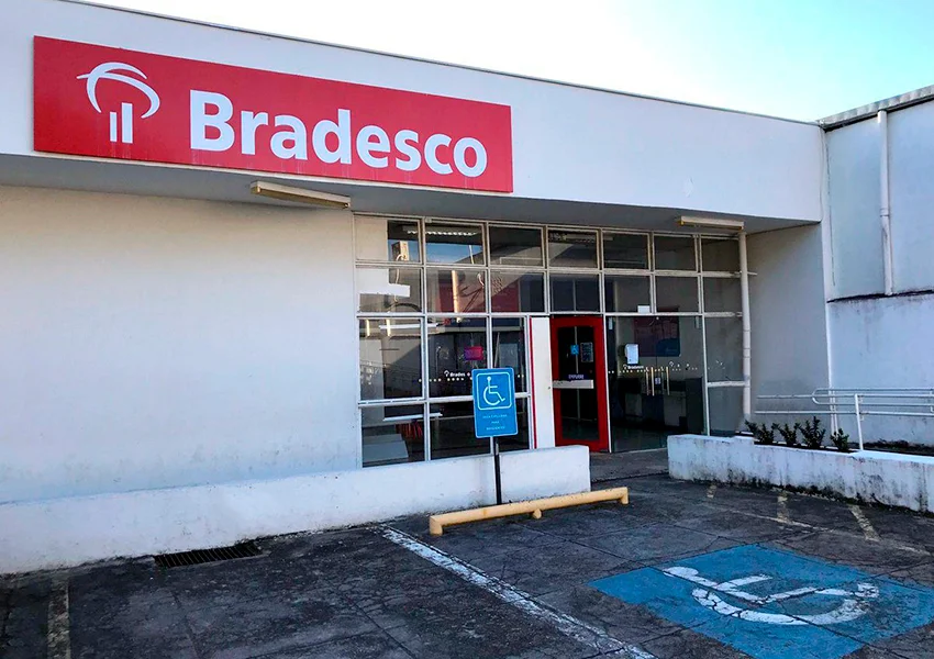 Bradesco é condenado a indenizar funcionários por mantê-los trabalhando durante greve de vigilantes na Bahia