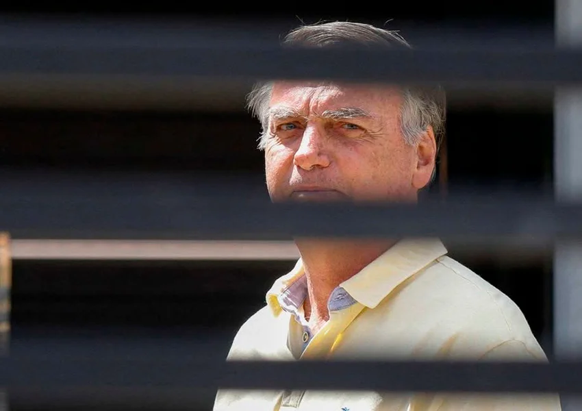 Defesa de Jair Bolsonaro estima que prisão em regime fechado de pode ser decretada na próxima semana