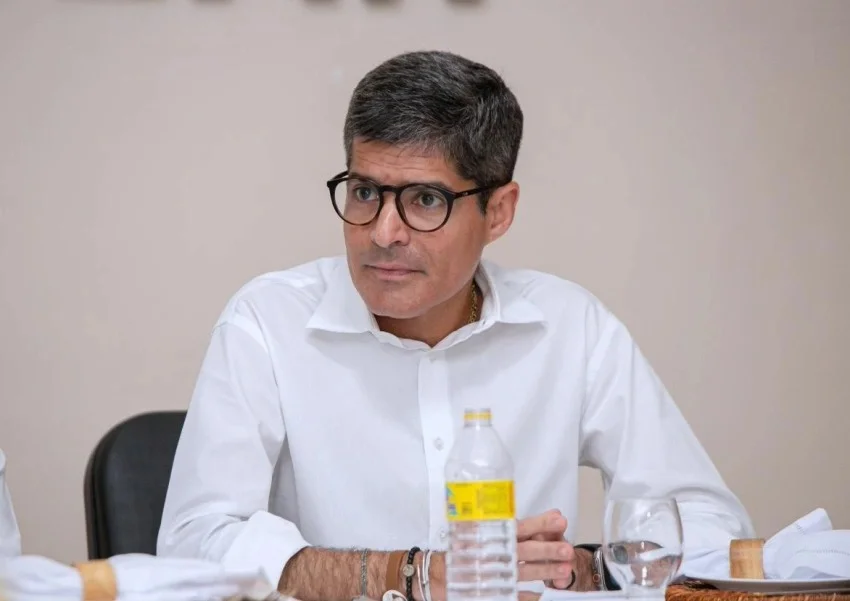 “Só cheiro mole”: ACM Neto diz que paralisação de obras virou padrão no governo Jerônimo