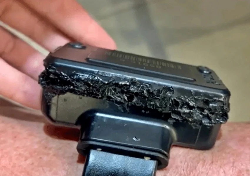 Bolsonaro afirma ter usado “ferro quente” após tornozeleira registrar violação