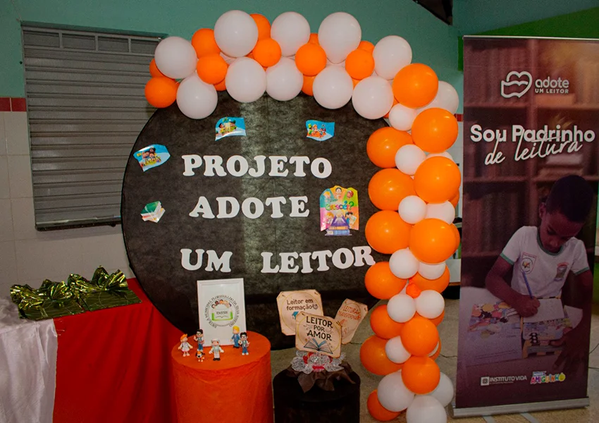 Projeto Adote um Leitor incentiva leitura e beneficia mais de 200 crianças em Livramento