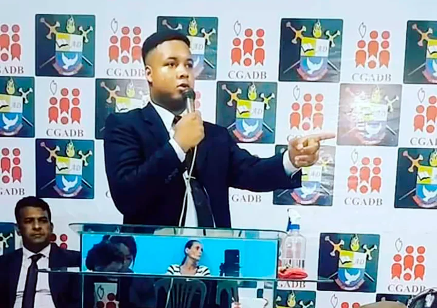 Pastor com 45 mil seguidores nas redes sociais é morto com mais de 15 tiros na Bahia