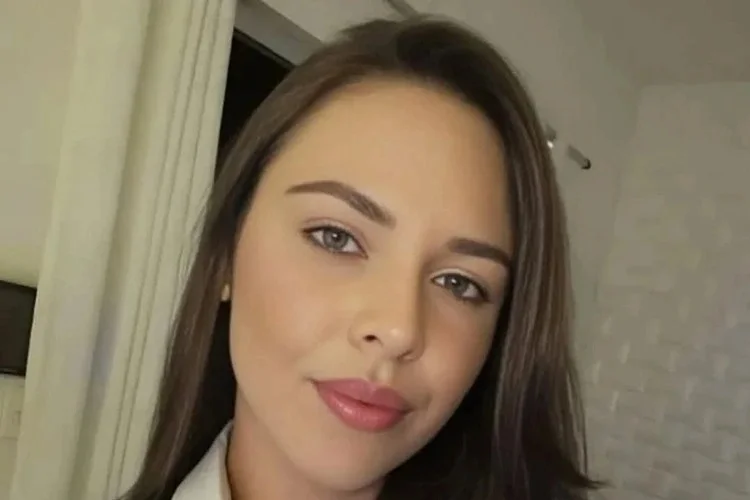 Jovem de 28 anos é morta dentro de casa na frente do filho de 3 anos em Vitória da Conquista