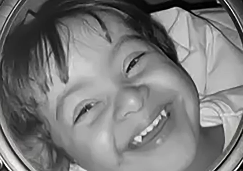 Menino de 3 anos morre afogado em piscina no sul da Bahia