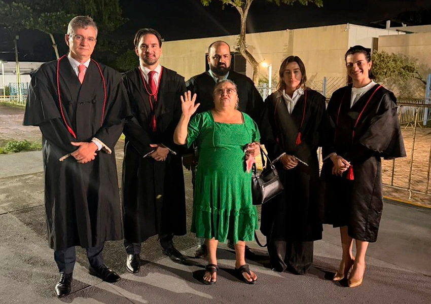 Júri condena viúvo e outros dois a mais de 30 anos de prisão pela morte da cantora Sara Freitas