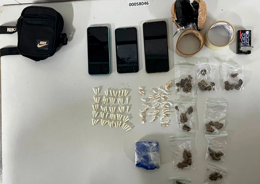 Trio é preso com cocaína, crack e maconha durante operação da PM em Caetité