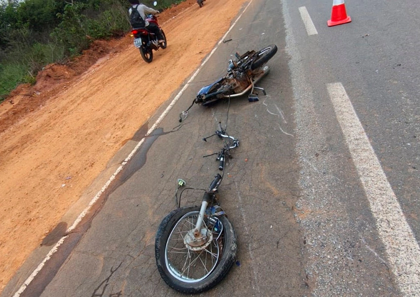 Motociclista sofre fratura exposta em colisão na BA-156 entre Caetité e Igaporã