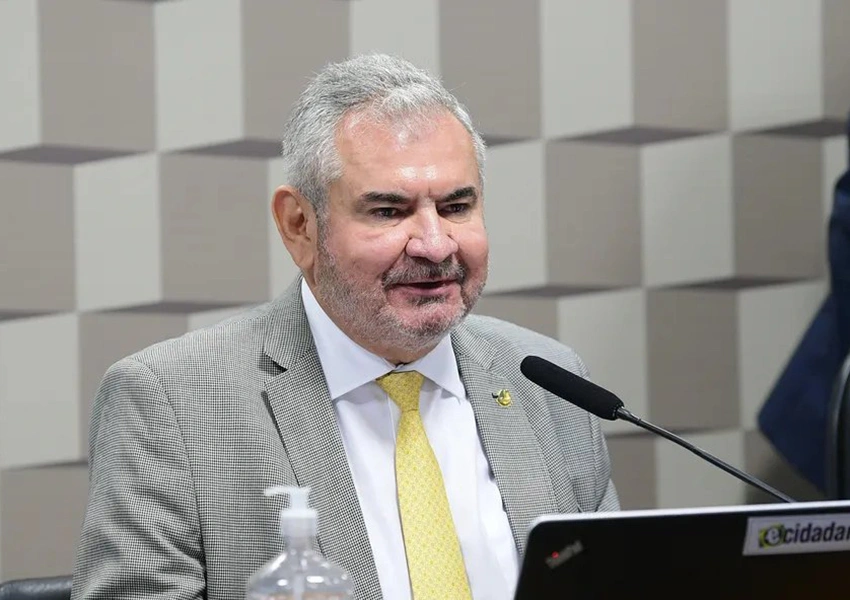 Angelo Coronel critica fim da escala 6x1 e alerta para desemprego