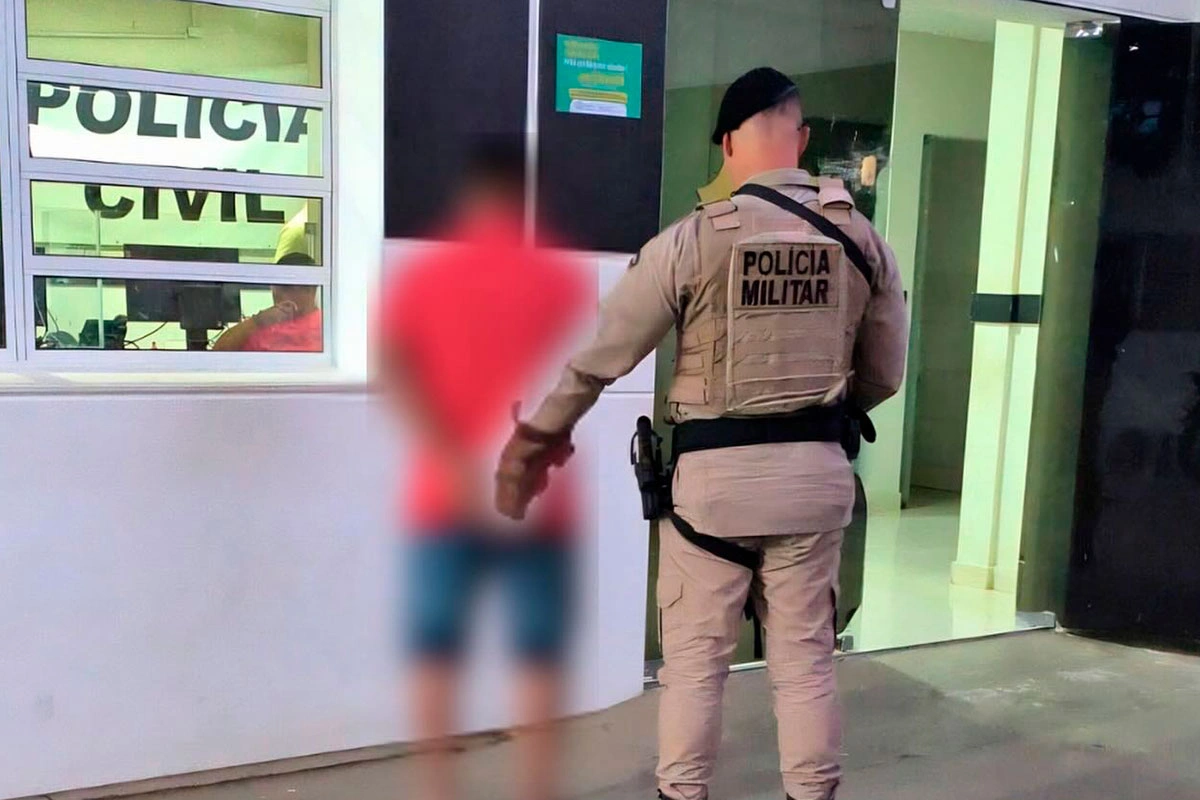 Rondesp prende homem de 42 anos na porta da casa de vítima de homicídio