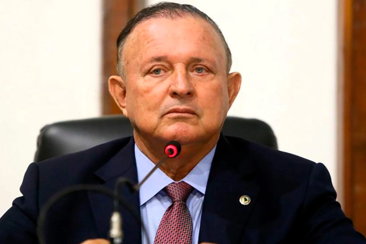 Ex-presidente da ALBA, Adolfo Menezes busca vaga no TCM-BA com apoio de 60 deputados