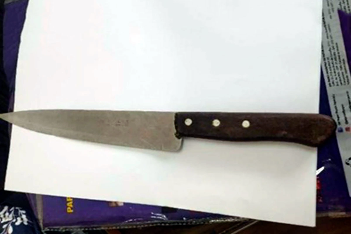 Estudante de 14 anos é flagrada com faca em escola de Guanambi