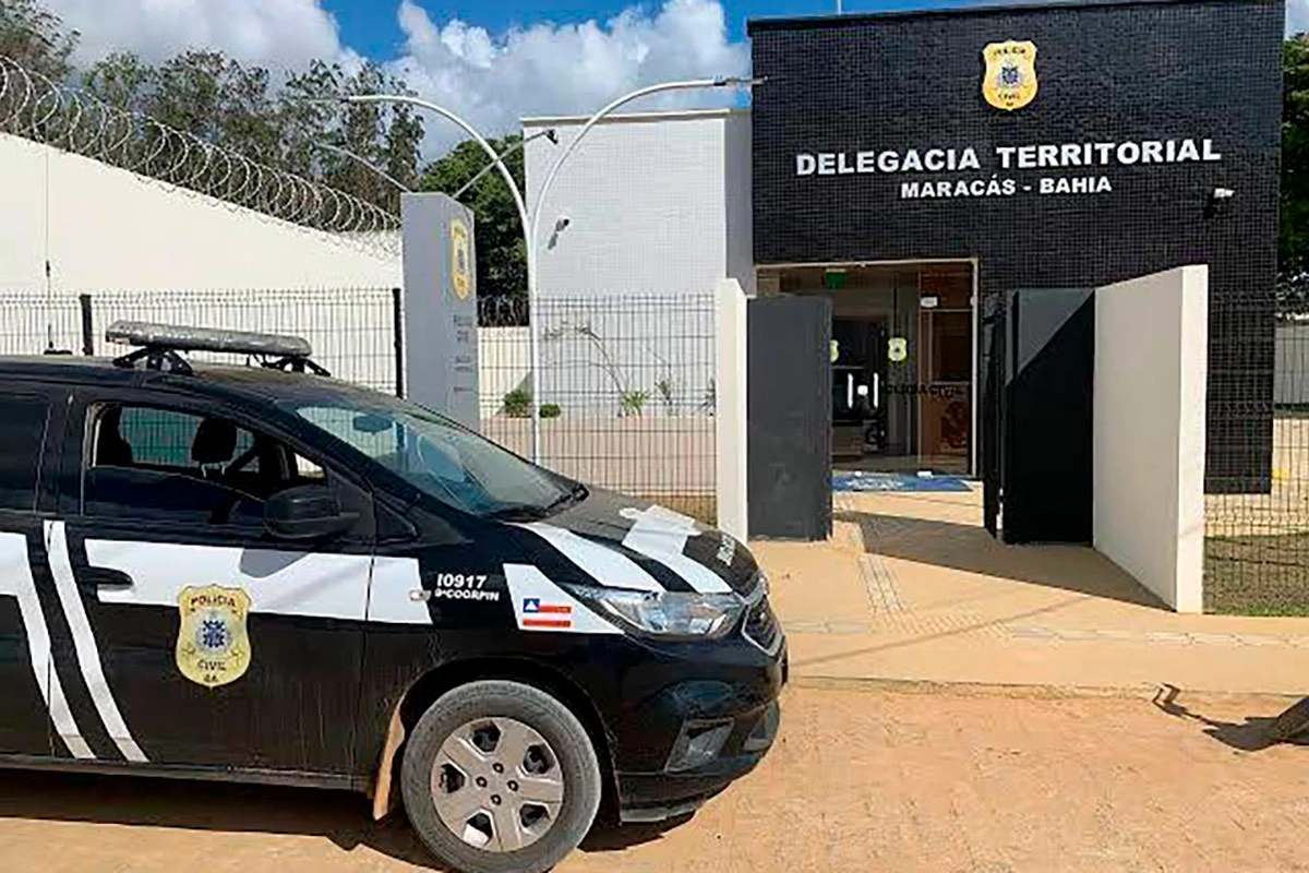 Polícia cumpre mandados contra grupo suspeito de torturar jovem em Maracás