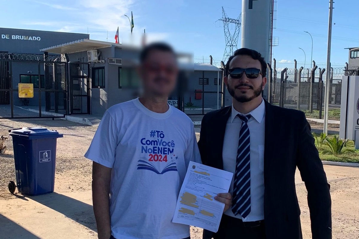Professor é solto e servidores denunciam clima de terror e perseguição em Riacho de Santana