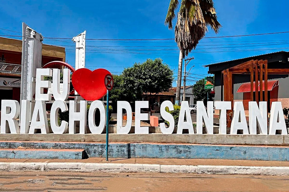 Ex-vice-diretor perde cargo público após condenação por crime envolvendo adolescentes em Riacho de Santana