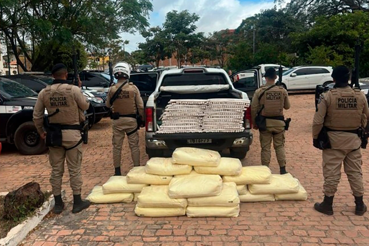 PM apreende meia tonelada de material explosivo na Chapada Diamantina