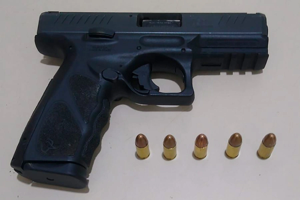 Suspeito de homicídio é preso com arma e roupas sujas de sangue em Vitória da Conquista