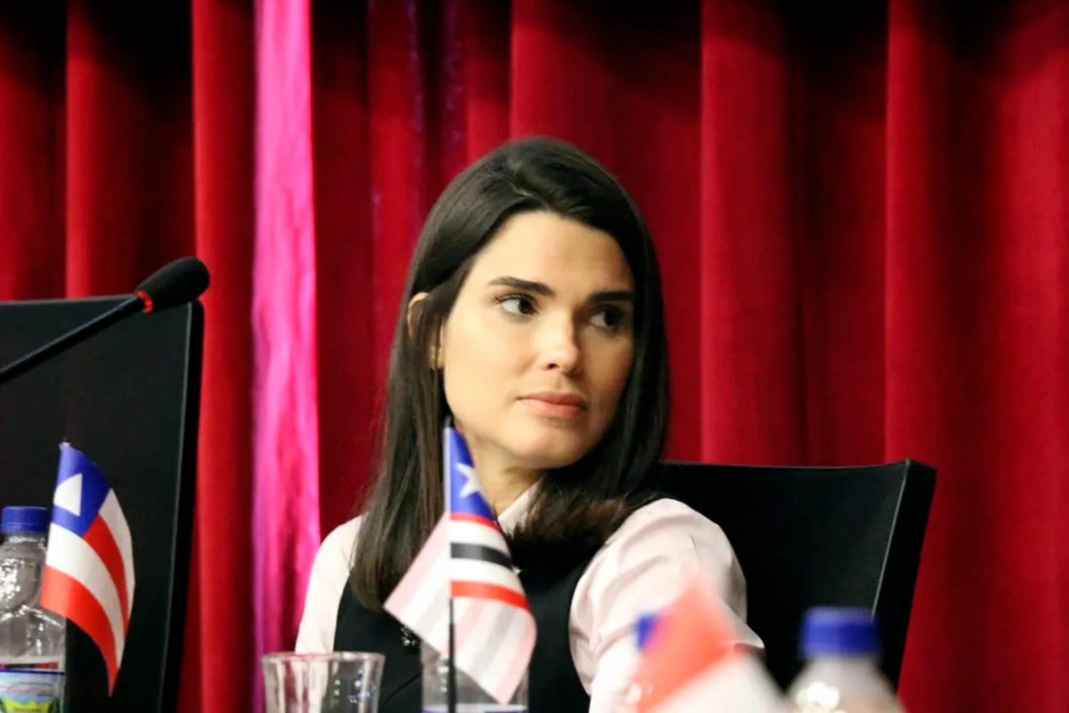 Jerônimo indica procuradora Camila Vasquez Negromonte para vaga no TCM-BA