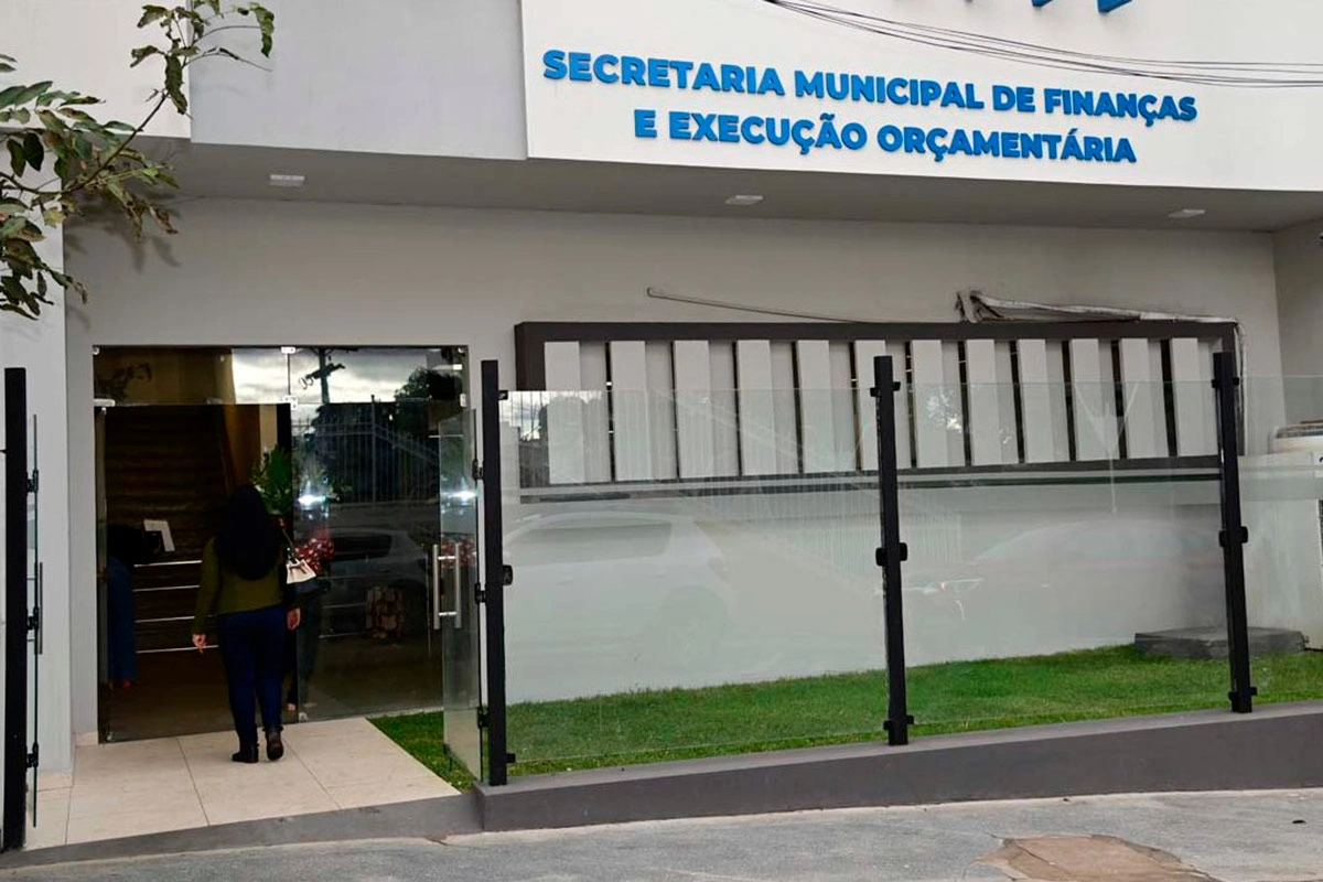 Despachante é preso em flagrante por falsificação de documentos em Vitória da Conquista