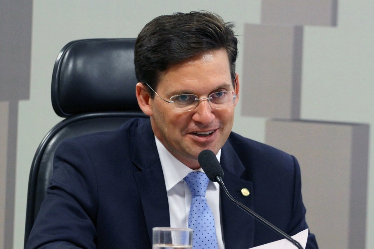 João Roma rebate Rui Costa e critica gestão da saúde na Bahia