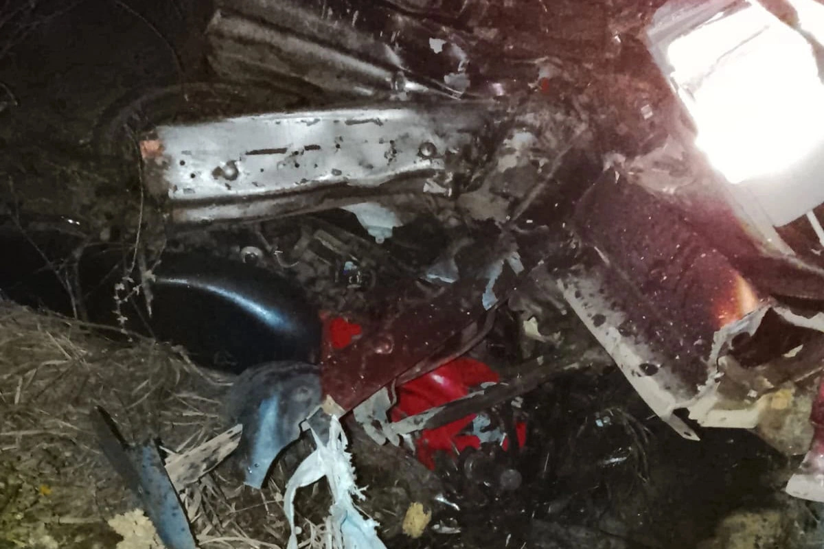 Colisão entre moto e caminhonete deixa dois mortos na BA-026 no Sudoeste da Bahia