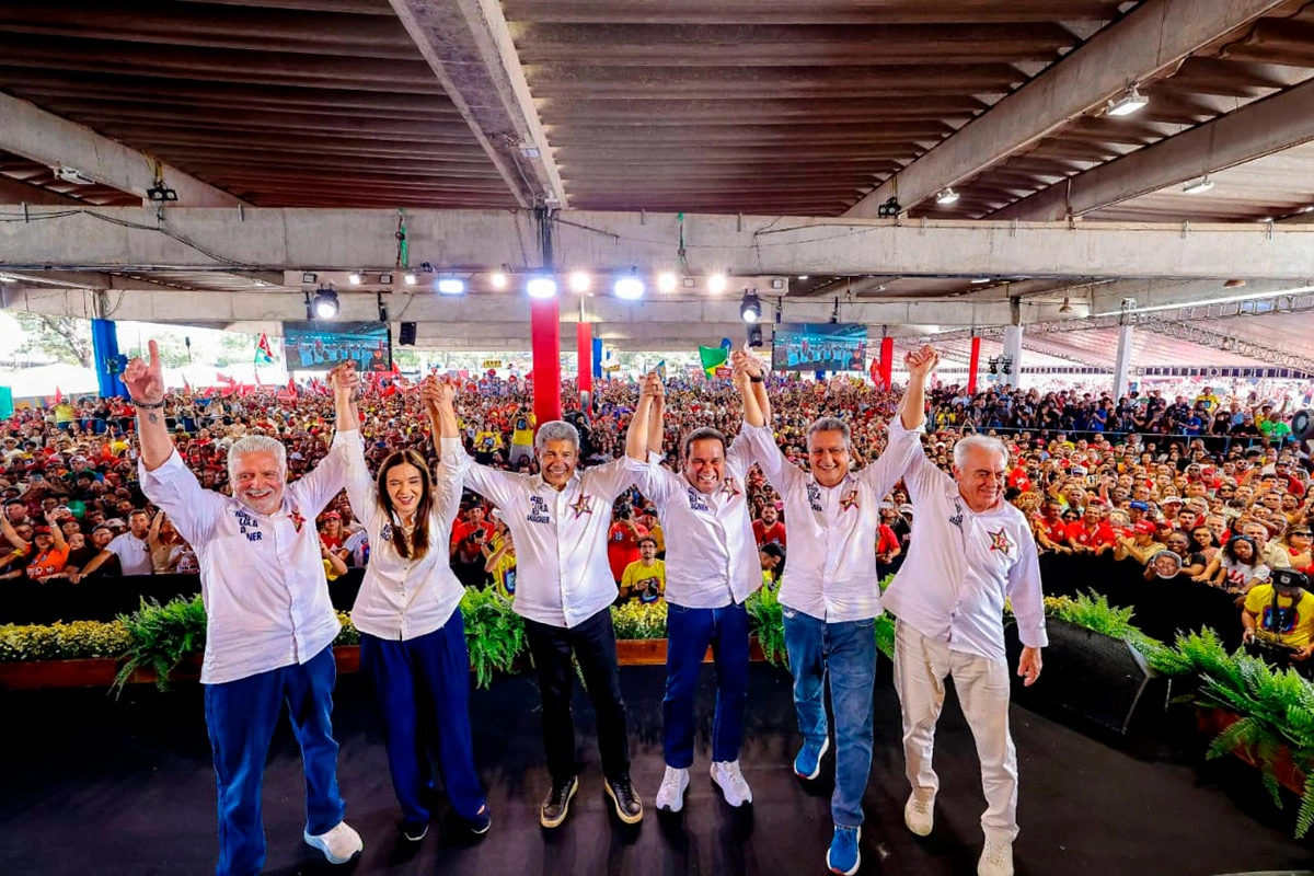 Convenção de Jerônimo reúne mais de 30 mil pessoas e reforça aliança com prefeitos na Bahia