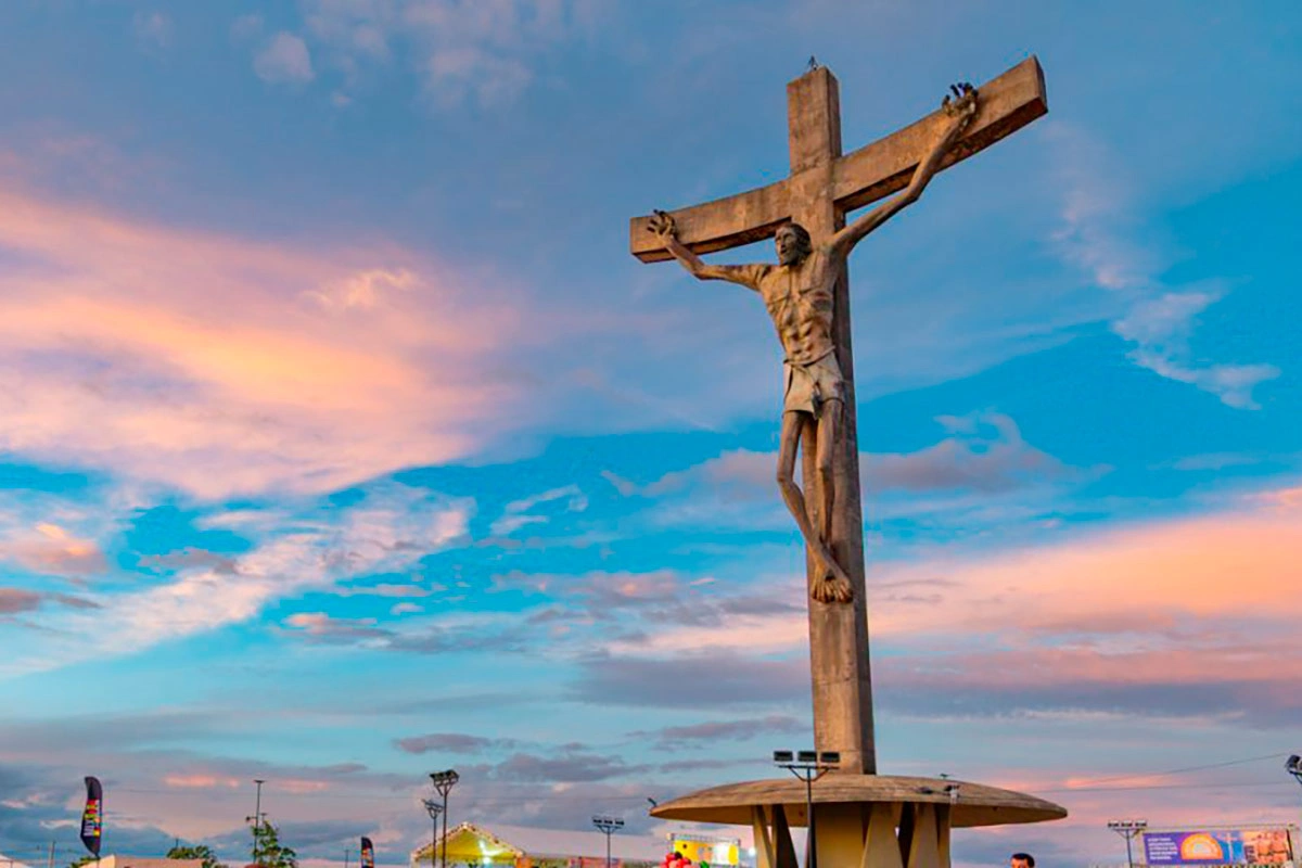 Vitória da Conquista oficializa tombamento do Cristo de Mário Cravo no Dia do Patrimônio