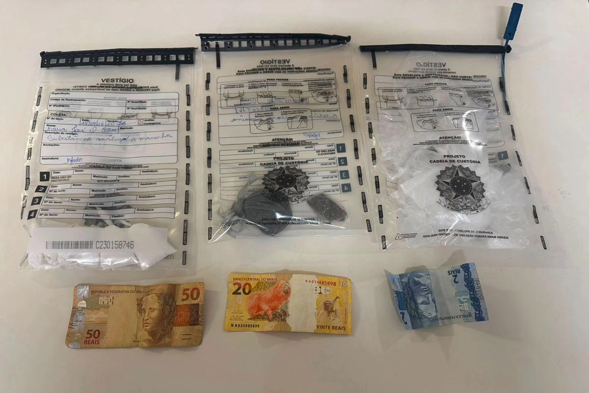 Rondesp apreende drogas e veículo durante patrulhamento em Igaporã