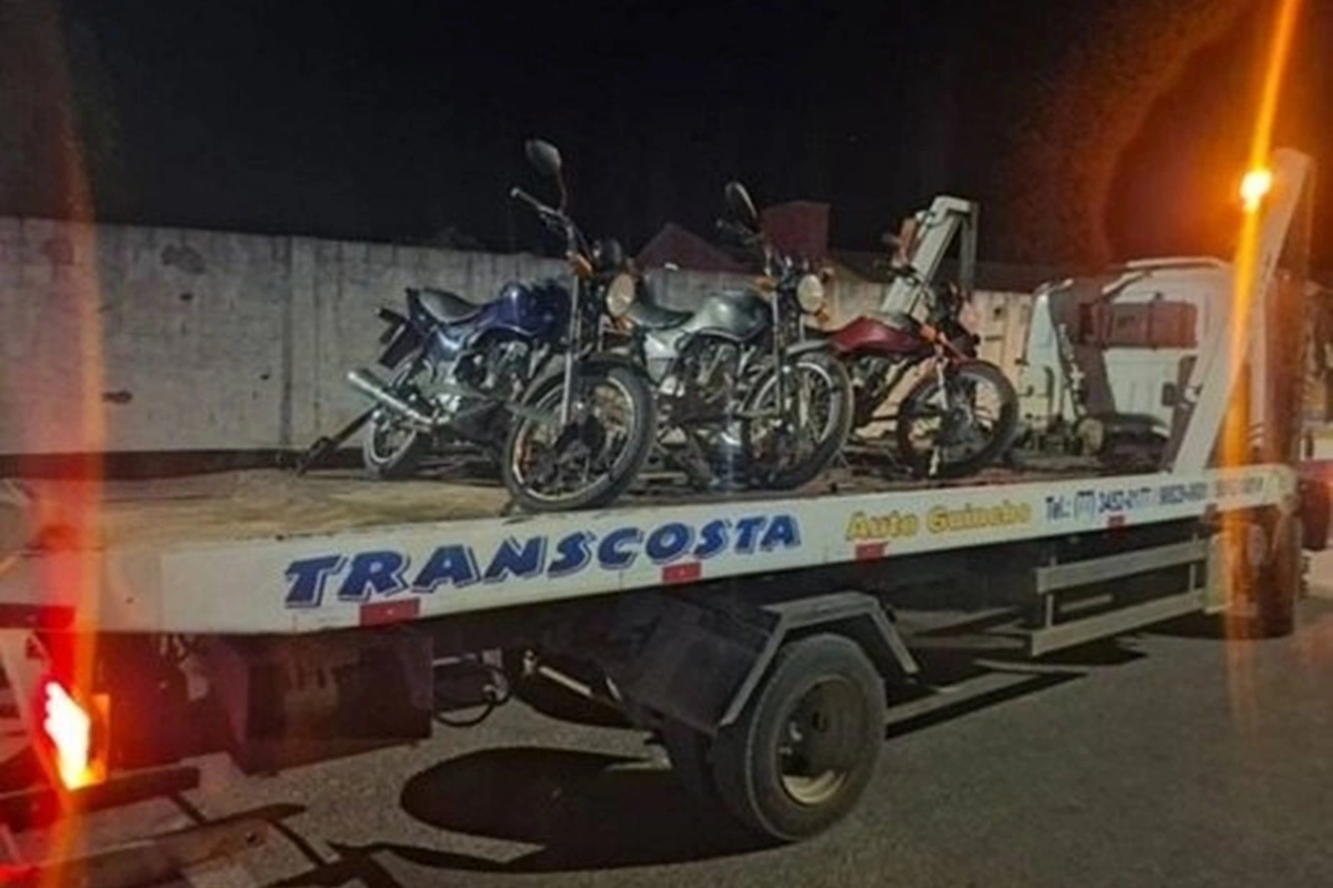 PM apreende três motocicletas em fiscalização de trânsito em Guanambi