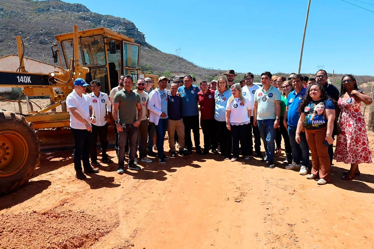 Joanina Sampaio visita obra que levará 30,77 km de asfalto entre Tabuleiro e Iguatemi