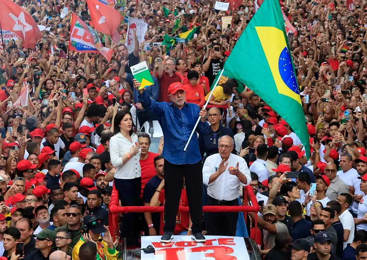 Lula vence eleição histórica e conquista quarto mandato presidencial