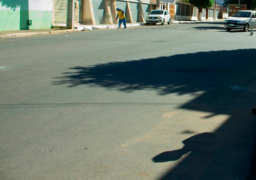 Prefeitura de Livramento anuncia pintura de sinalização em avenidas após anos de abandono e críticas sobre riscos no trânsito