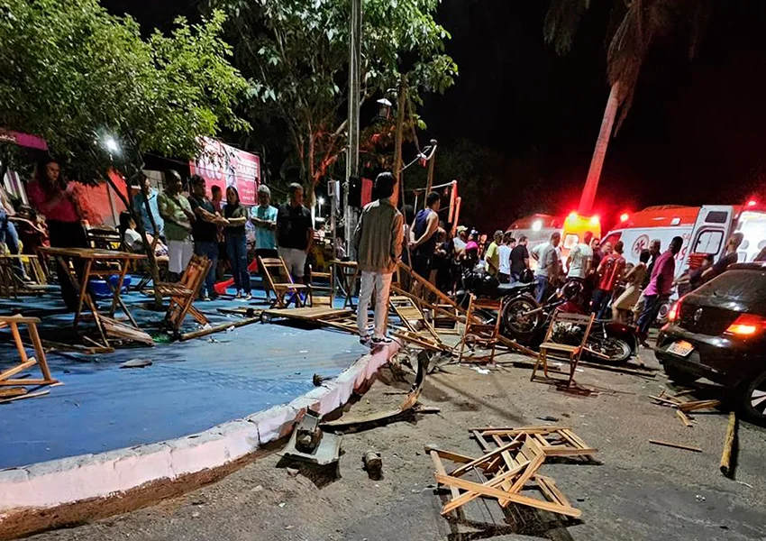 Homem morre em acidente envolvendo duas motos e um carro na zona rural de Caculé