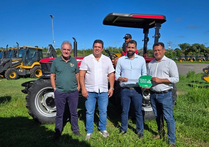 Abaíra recebe trator agrícola para fortalecer agricultura familiar com apoio de emenda parlamentar