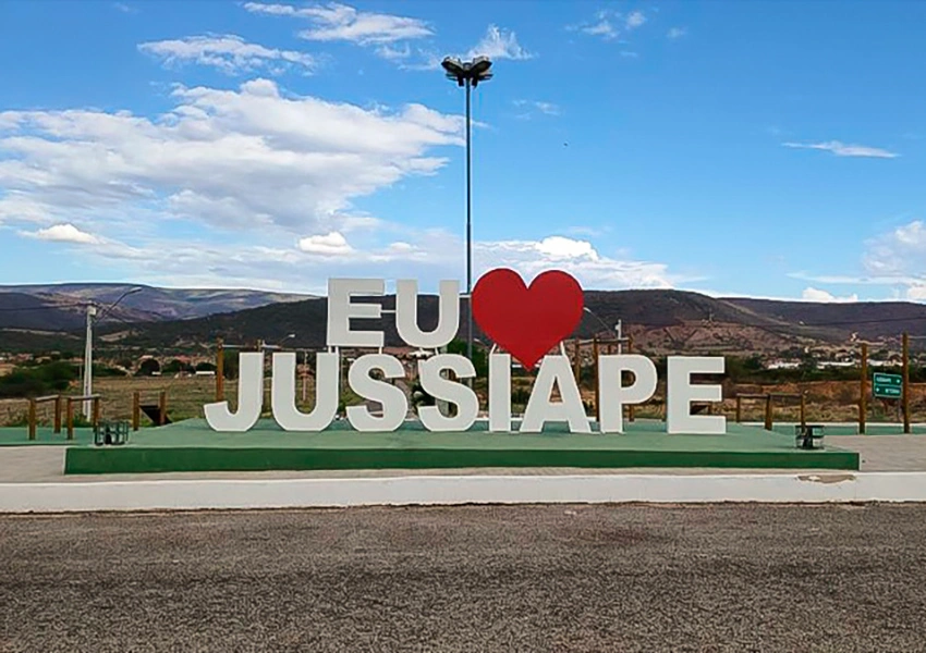 Sindicato denuncia irregularidades em pagamentos e reajustes de servidores da educação em Jussiape