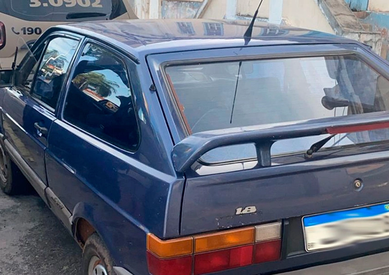 Carro é apreendido após manobras perigosas em Macaúbas