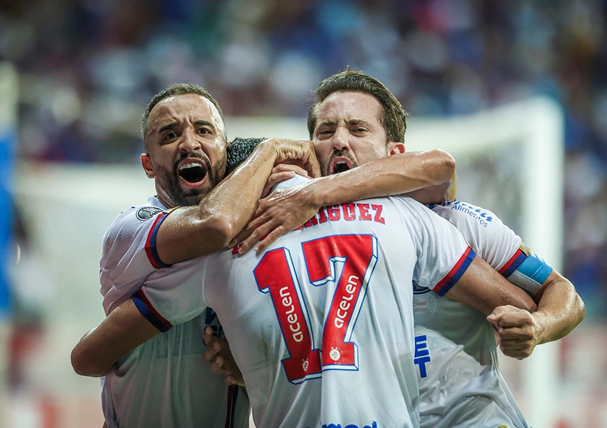 Bahia vence The Strongest por 3 a 0 e avança à terceira fase da Libertadores