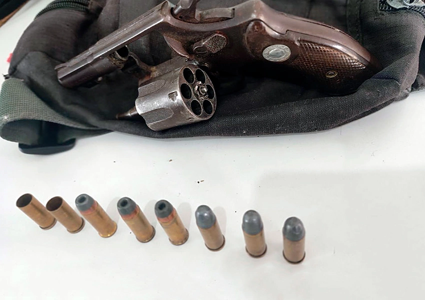 Polícia apreende arma de fogo durante Operação Carnaval em Tanhaçu