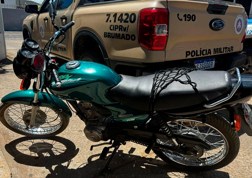 Motocicleta roubada é apreendida pela CIPRv na BA-262 em Aracatu