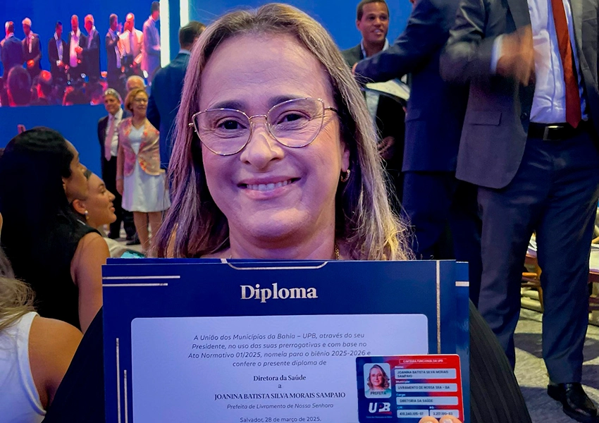 Prefeita de Livramento assume Diretoria de Saúde da UPB em cerimônia com presença de autoridades