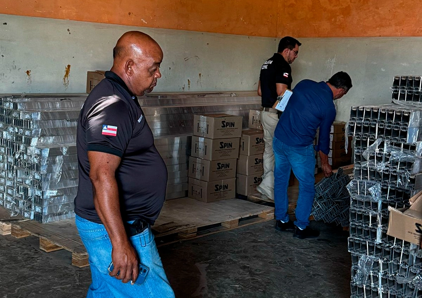 Polícia recupera carga de estruturas metálicas avaliada em R$ 406 mil em Guanambi