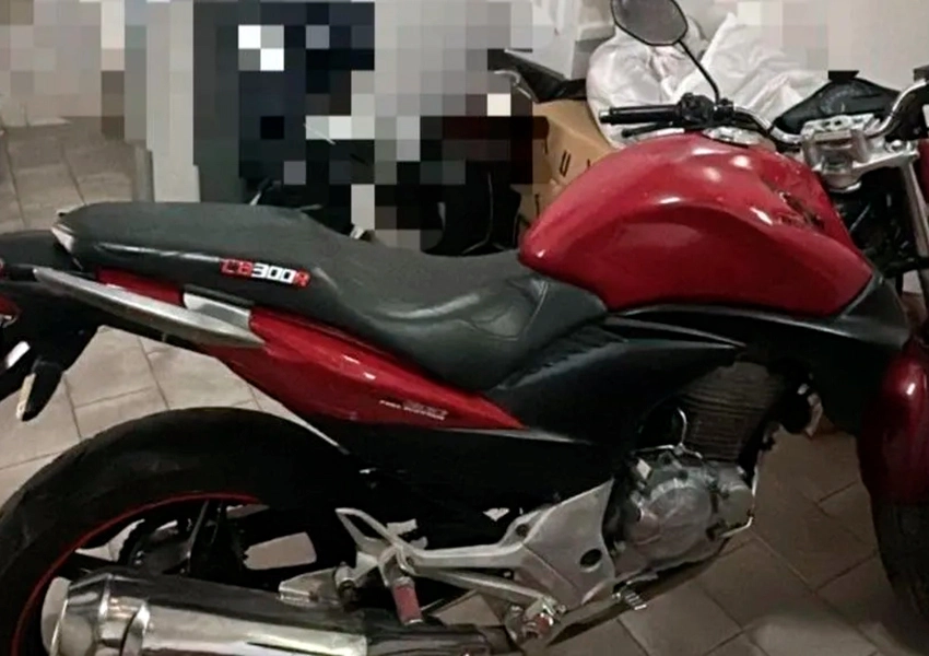 Polícia Militar apreende motocicleta adulterada e prende homem em Tanque Novo